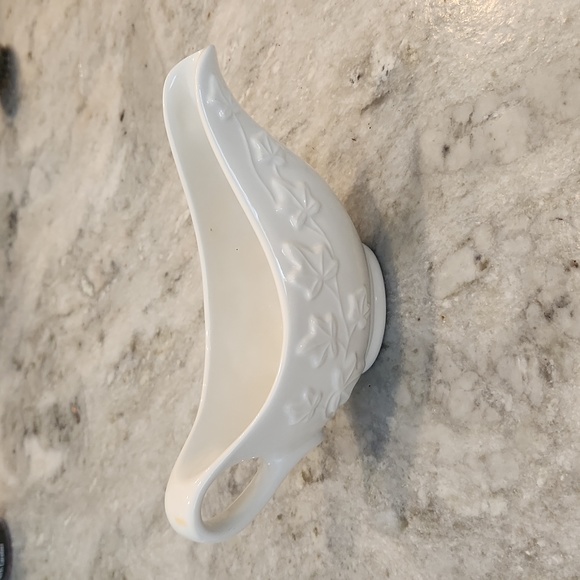 Pottery Barn Vine White Collection Gravy Boat - Picture 2 of 6